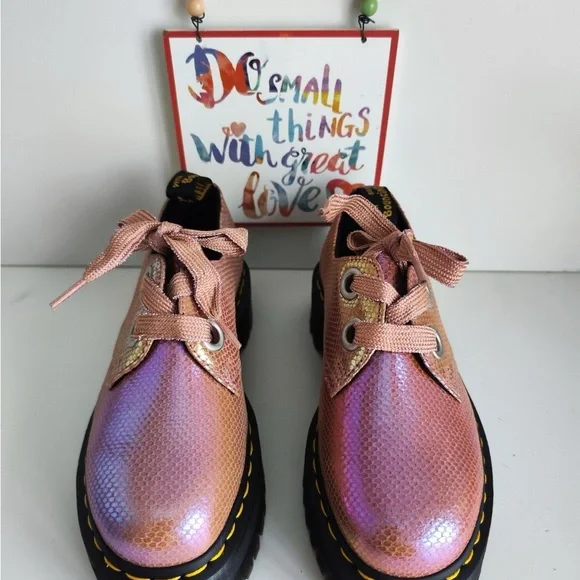 Dr. Martens Holly Pink Iridescent Leather Platform Boots Shoes Womens Size 7 NEW - Picture 5 of 10
